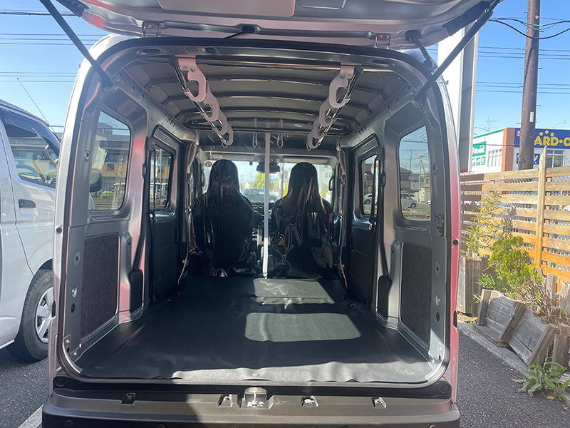 集配車用スリックレールのダイハツハイジェットへの施工例